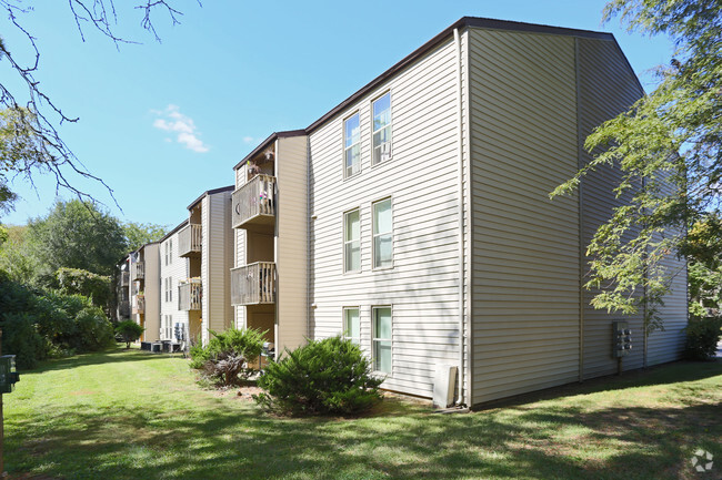 Foto del edificio - Oak Forest Apartments