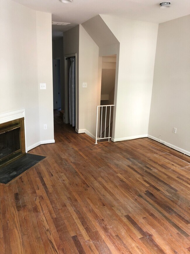 Foto del edificio - West End Giant