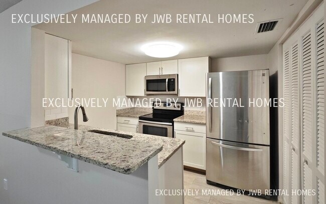 Foto del edificio - 5622 Pine Hill Ln