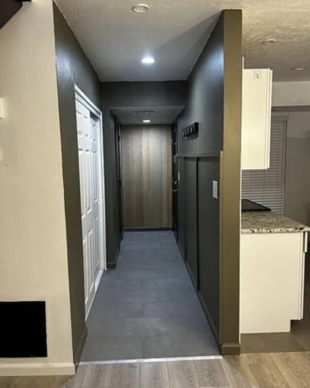 Building Photo - 5268 S Rome Beauty Pk