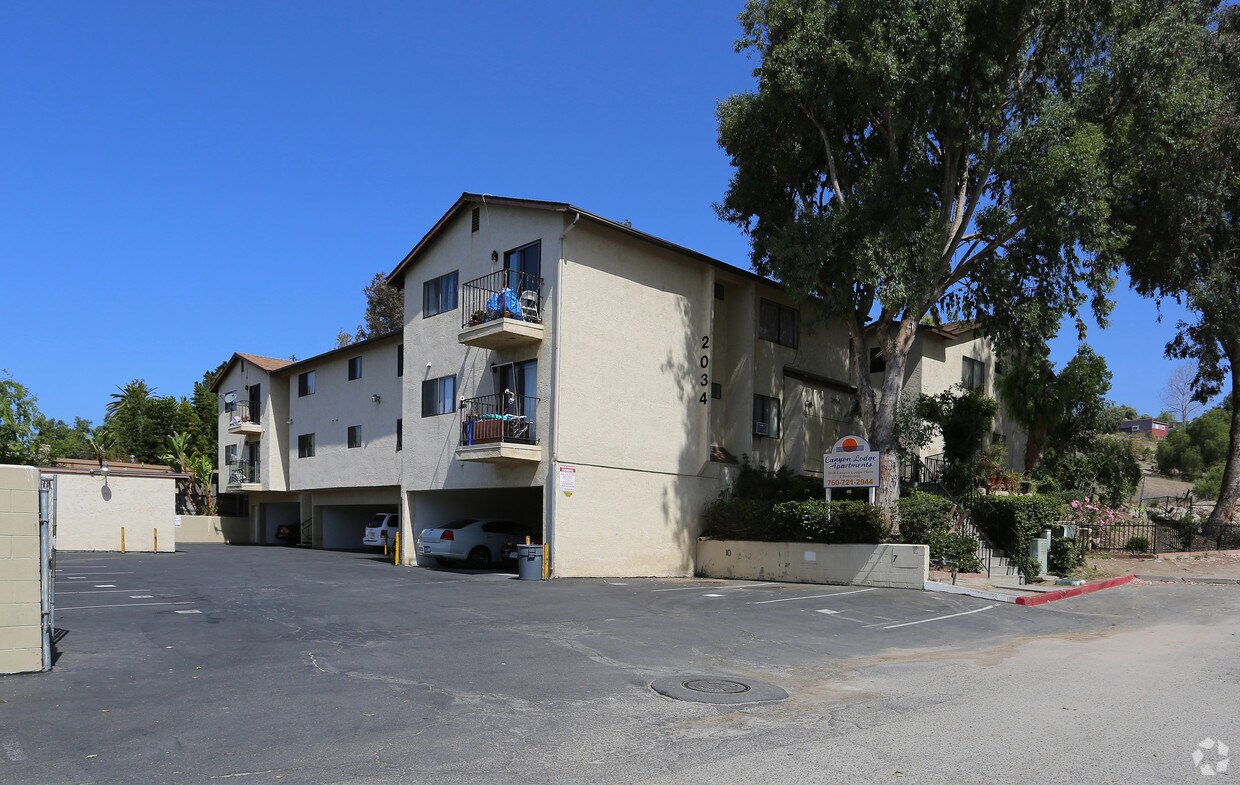 Canyon Lodge Apartments Oceanside