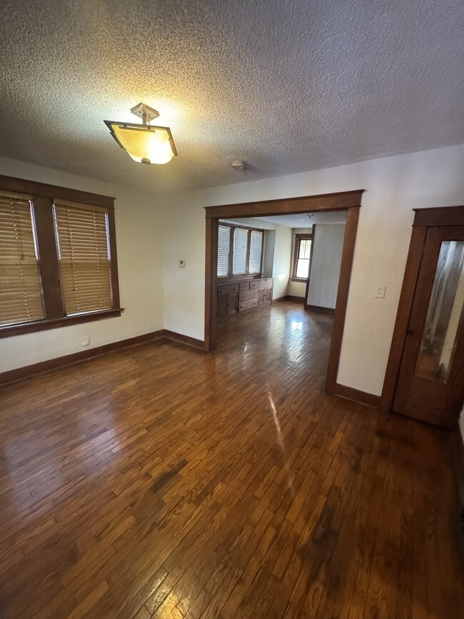 Foto del edificio - 1909 SW Lane St