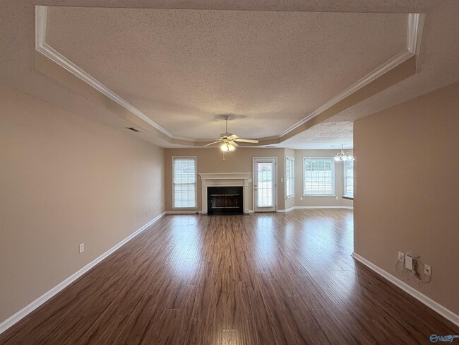 Building Photo - 2813 Willowick Tr SE