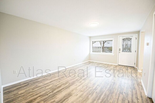 Foto del edificio - 2580 S Valley Hwy