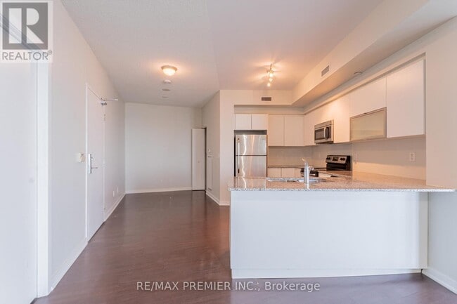 Building Photo - 150 E Liberty St