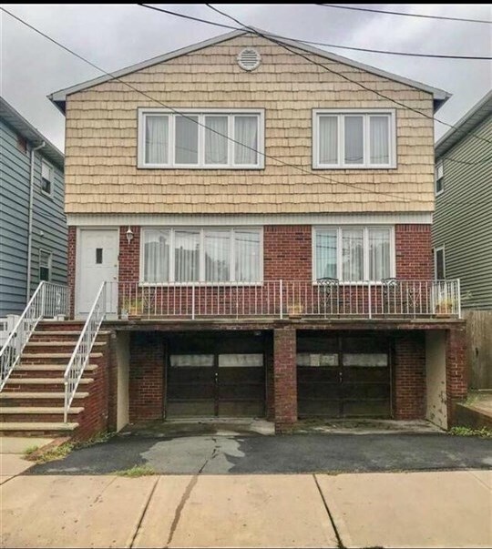 6 Packard St, Bayonne, NJ 07002 House Rental in Bayonne, NJ