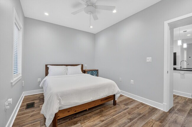 Foto del edificio - 1274 Simms Pl NE