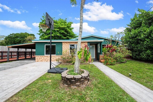 Foto del edificio - 7245 S Waterway Dr