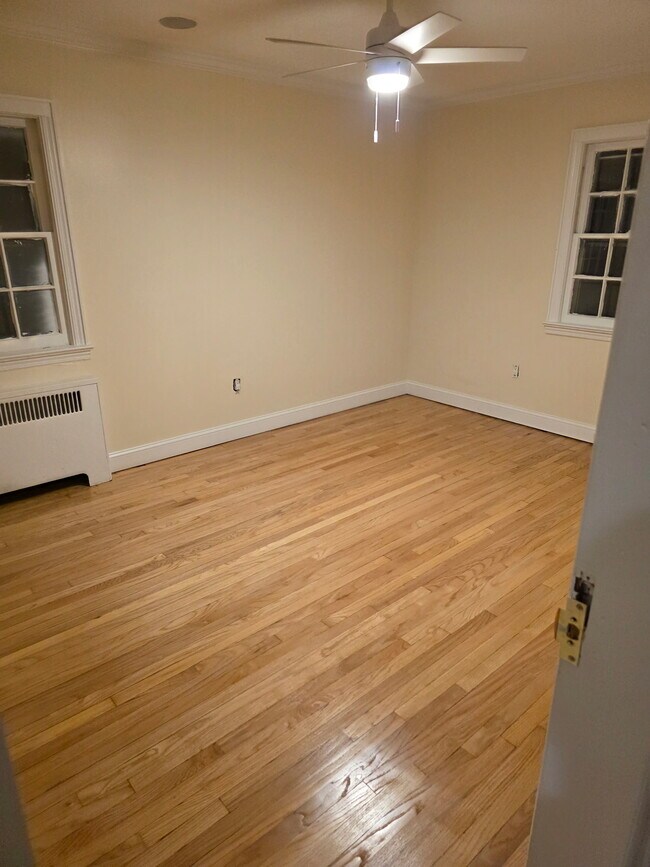 Foto del edificio - 109 Beverly Rd