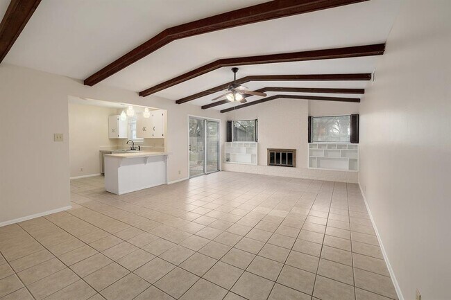 Foto del edificio - 8408 Tecumseh Dr