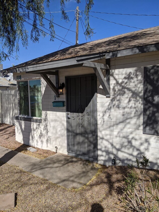 Primary Photo - 1118 E Turney Ave