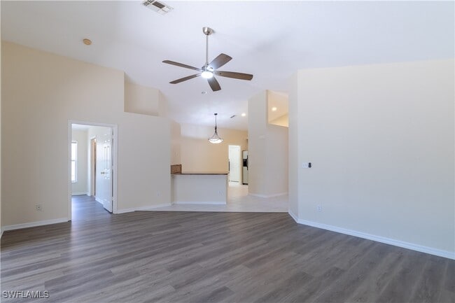 Building Photo - 177 Sabal Lake Dr