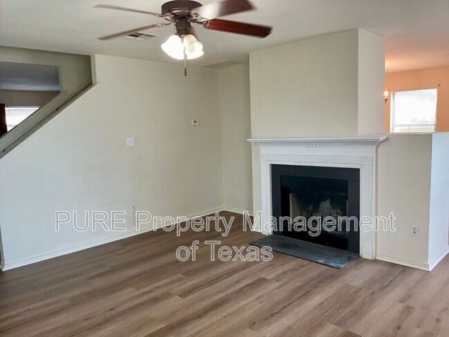 Building Photo - 3502 Sandy Brook Dr