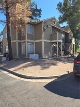Building Photo - 2706 Jennydiane Dr