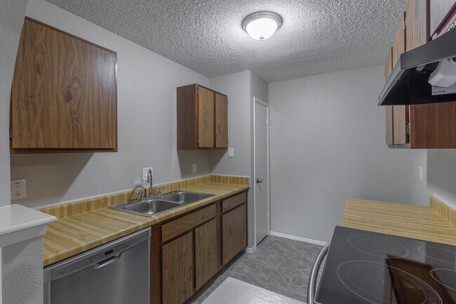 Building Photo - 3118 Lucida Ln