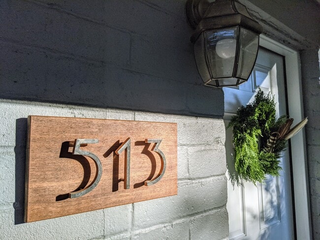 Building Photo - 513 NE 9th St