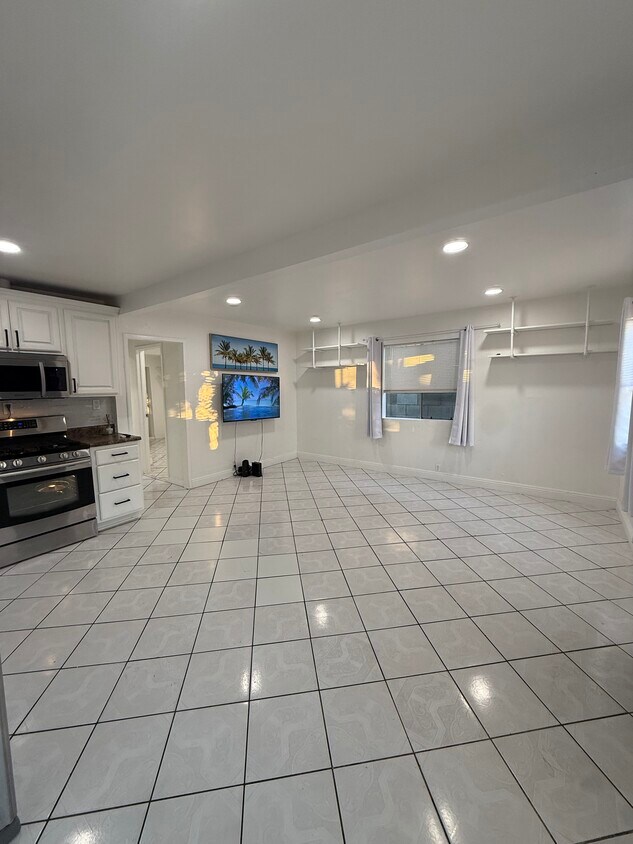 Photo - 22418 Elaine Ave (Hawaiian Gardens, CA)