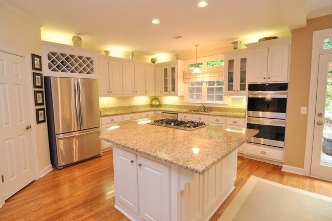 Building Photo - 980 Gunter Ct