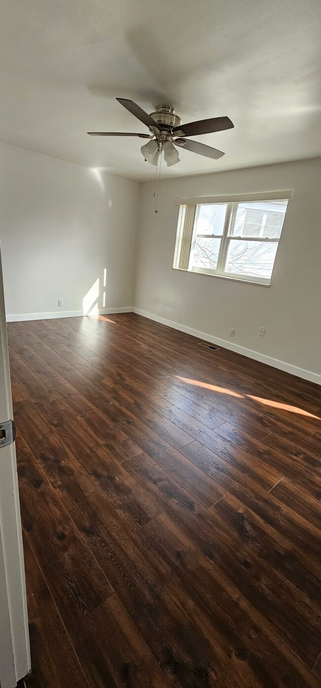 Building Photo - 1063 Willow Brook Dr