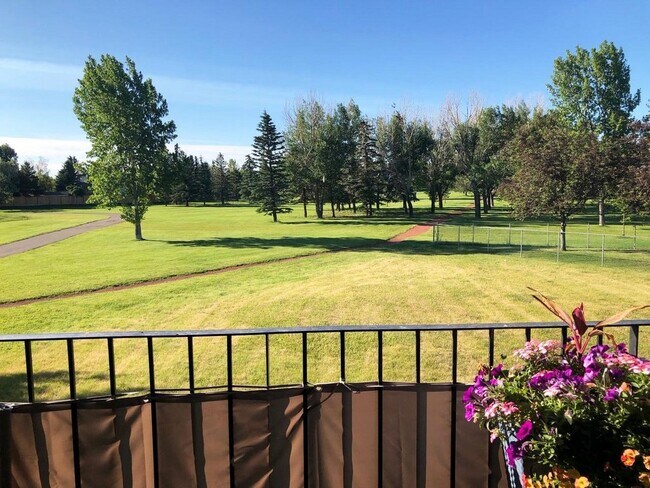 Photo du bâtiment - Princeton Place