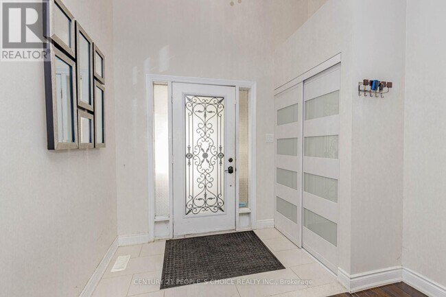 Building Photo - 897 Bancroft Dr