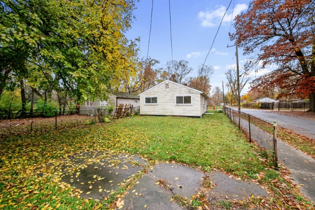 Building Photo - 15914 Dacosta St