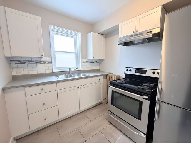 Photo du bâtiment - 83 East Avenue S