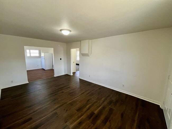 Building Photo - 17-17A E Washington St