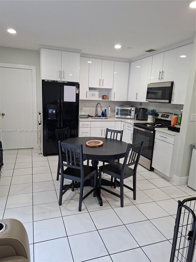 Foto del edificio - 1814 SW 97th Terrace