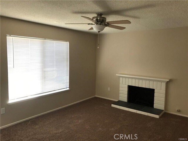 Foto del edificio - 10035 Hillsborough Ln