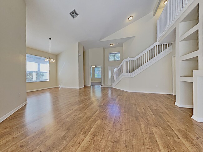 Building Photo - 4930 Marbella Isle Dr