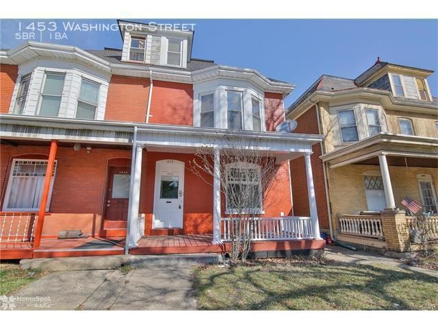Primary Photo - Large 5 Bedroom House in Easton