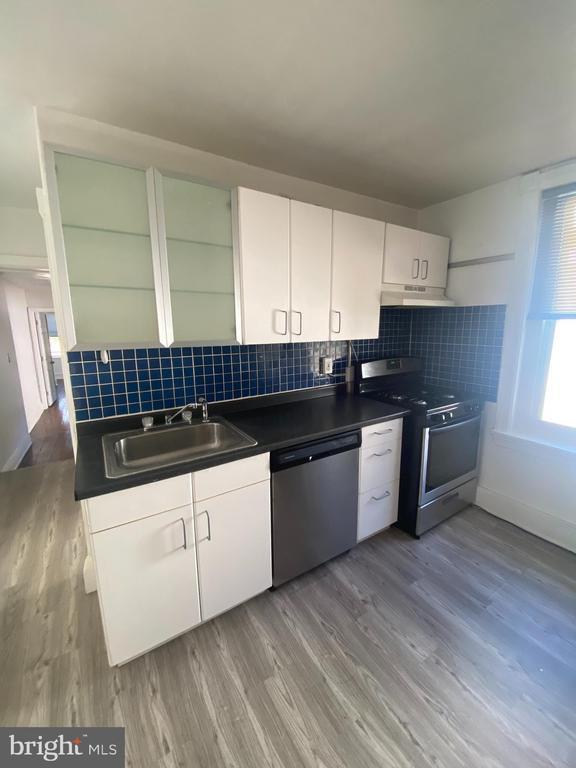 Building Photo - 3700 Midvale Ave