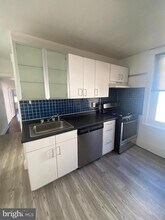 Building Photo - 3700 Midvale Ave