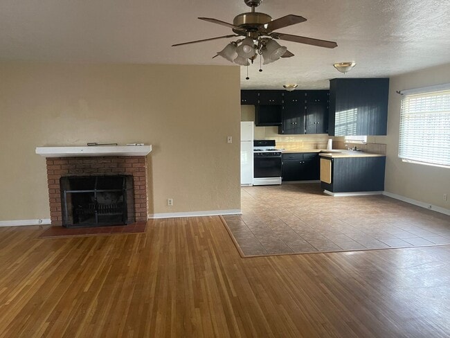 Building Photo - 5216 Los Arboles Ave NE