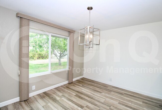Foto del edificio - 3146 E Decatur St