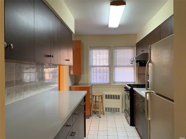 Building Photo - 68-03 174th St