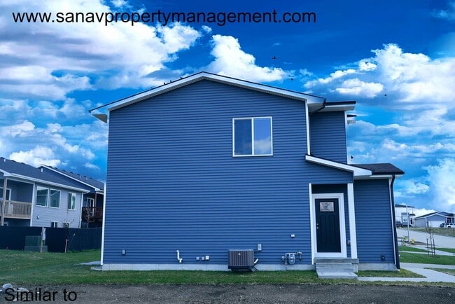 Building Photo - Bright 3-Bed / 2.5-Bath Home in Norwalk (1...