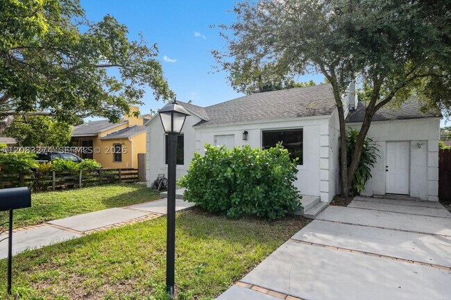Building Photo - 534 NW 50th St