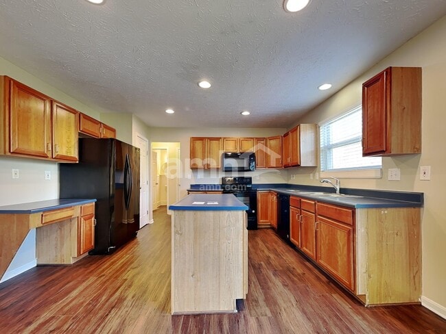 Building Photo - 5229 Stableton Dr