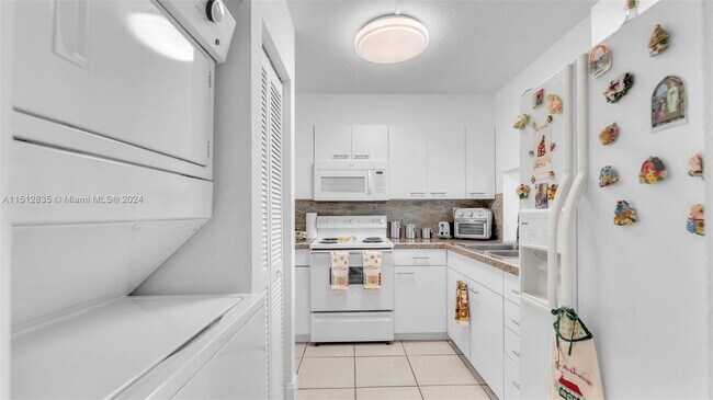 Foto del edificio - 11750 SW 18th St