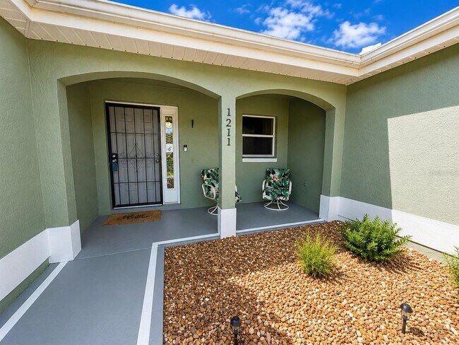 Building Photo - 1211 Cabella Cir