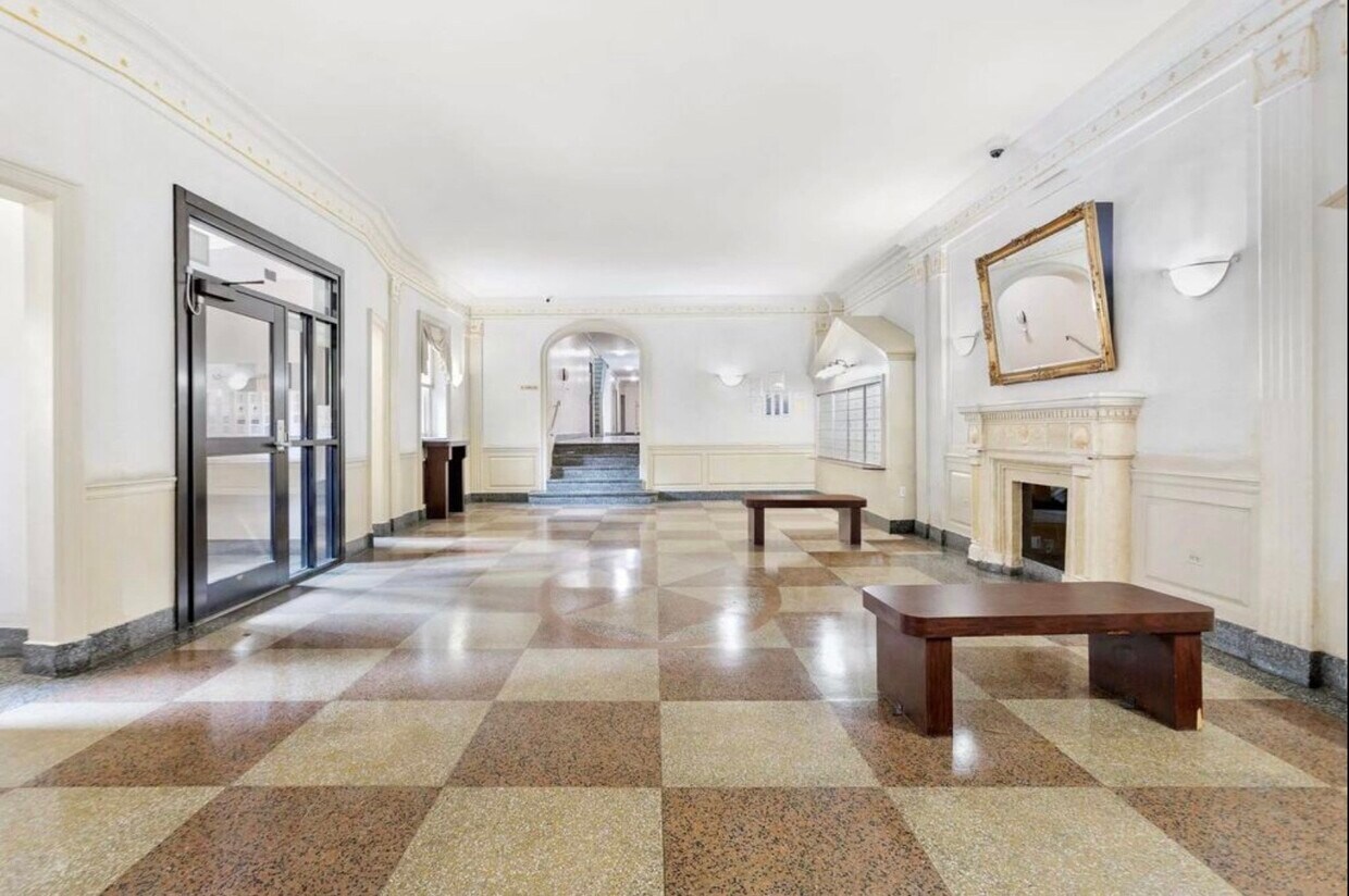 63109 Saunders St Unit A8, Rego Park, NY 11374 Condo for Rent in