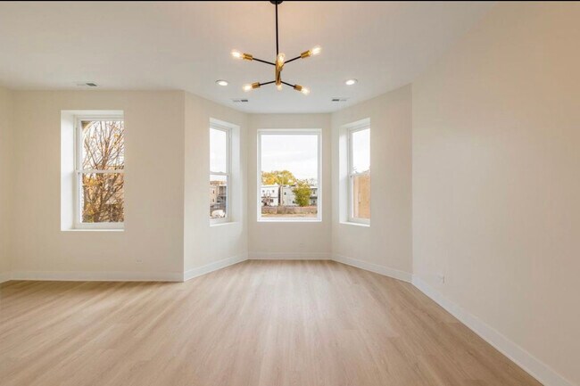 Building Photo - 1820 S Drake Ave