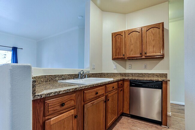 Foto del edificio - Beautiful Condo in Guard Gated Resort Vill...