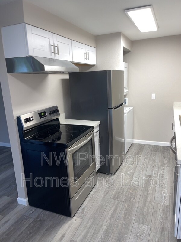 Foto principal - 9546 Silverdale Loop Rd NW