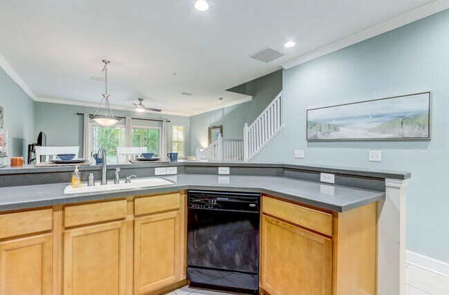 Foto del edificio - Furnished Stoney Creek Townhome