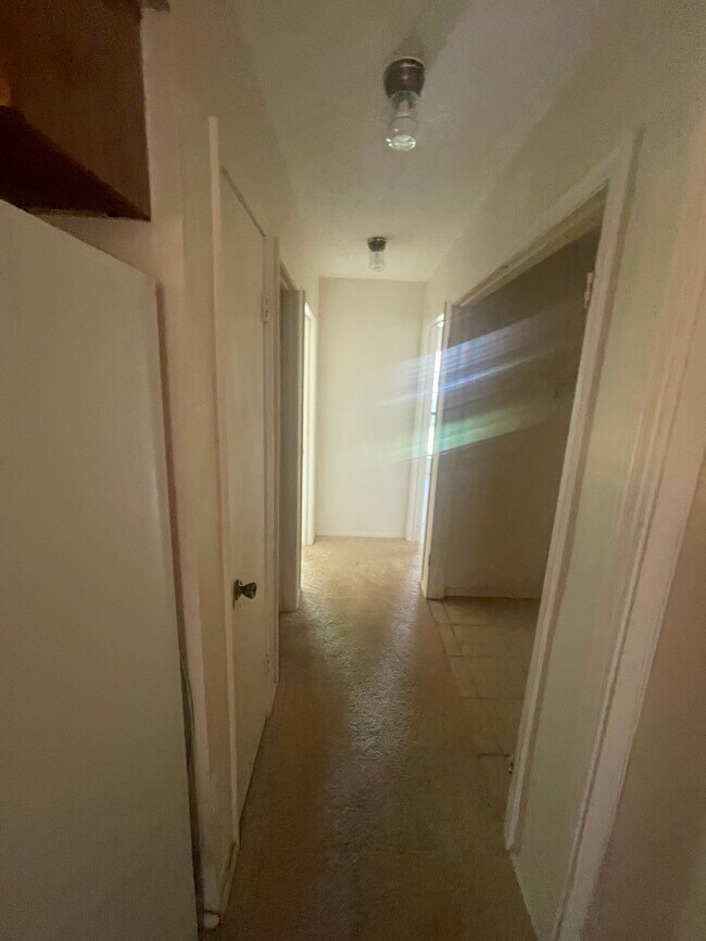 Foto del edificio - 651 E 142nd St
