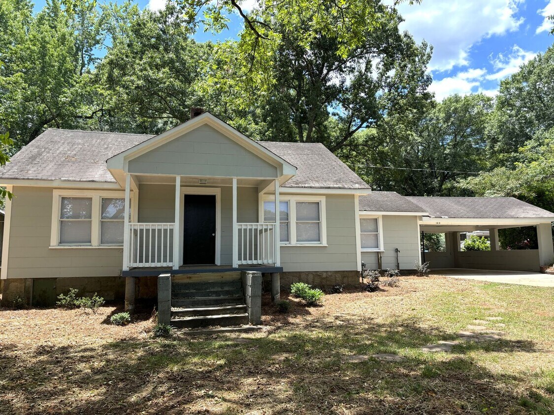 Primary Photo - 2br House in East Athens