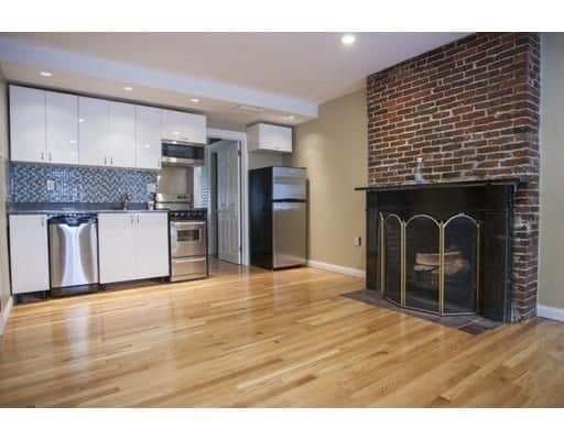 Building Photo - 44 Grove St